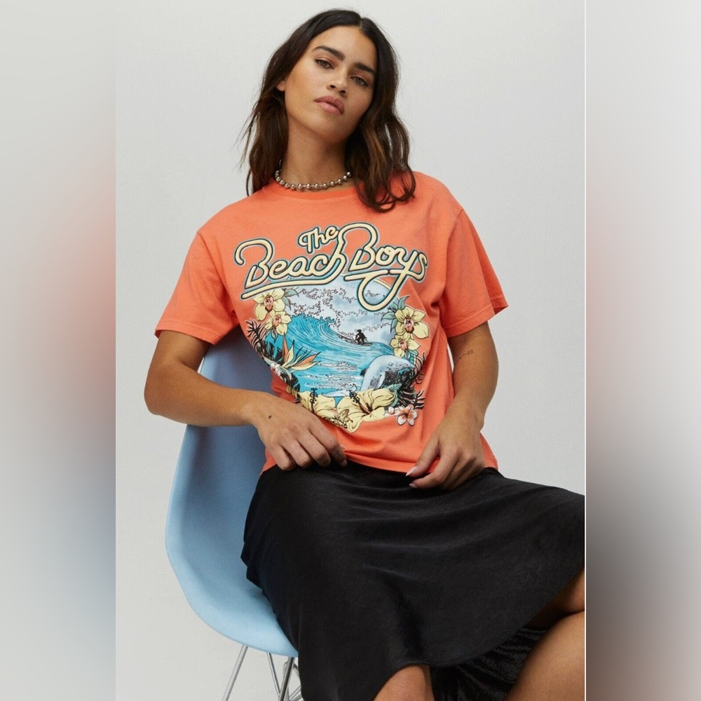 NWT Daydreamer The Beach Boys Surfs Up Boyfriend Tee Sz XS